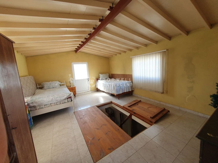 Image No.16-5 Bed Bungalow for sale