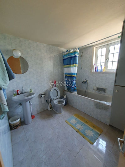 Image No.8-5 Bed Bungalow for sale