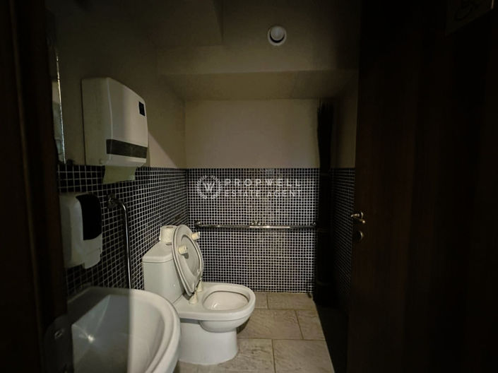 Image No.6-Commercial à vendre à Mckenzie