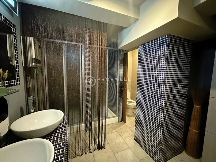 Image No.7-Commercial à vendre à Mckenzie