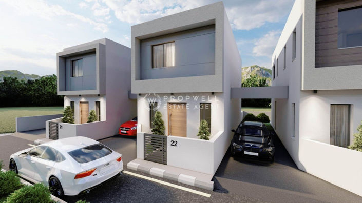 Image No.8-2 Bed House for sale