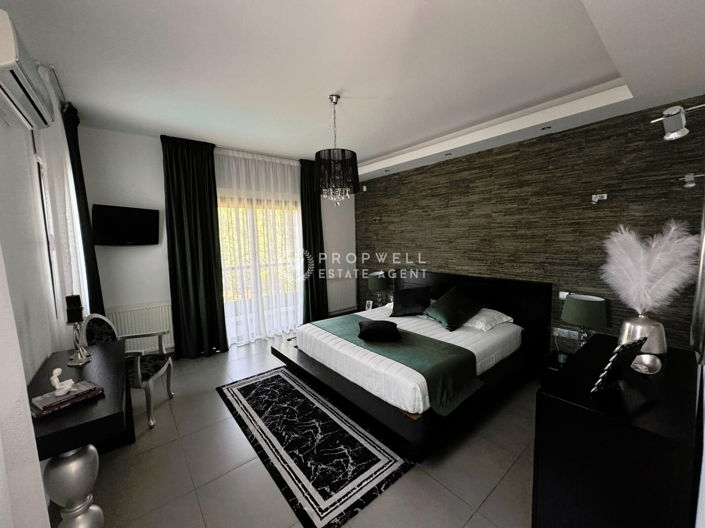 Image No.10-4 Bed House for sale