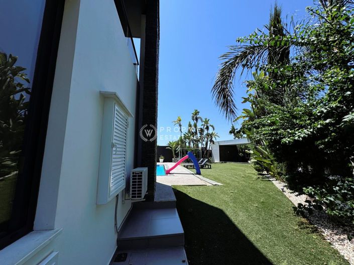 Image No.13-4 Bed House for sale