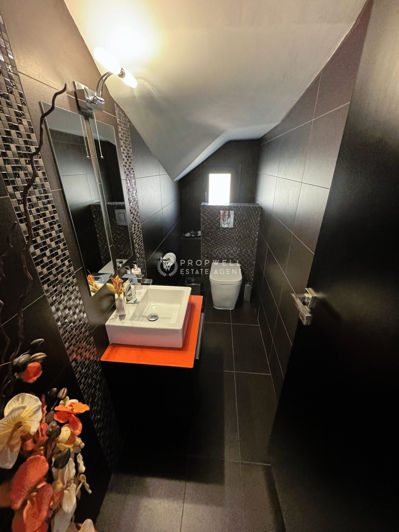 Image No.16-4 Bed House for sale