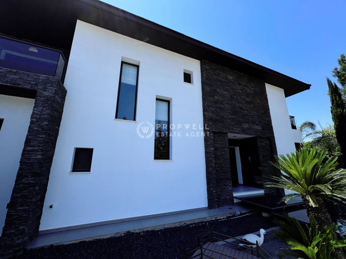 Image No.3-4 Bed House for sale