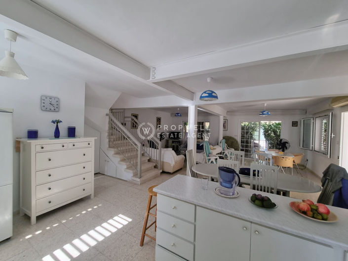 Image No.11-Maison de 4 chambres à vendre à Meneou