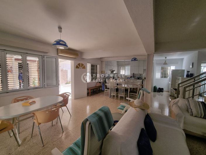 Image No.17-Maison de 4 chambres à vendre à Meneou