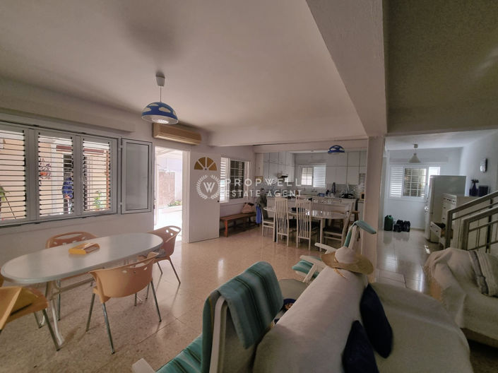 Image No.19-Maison de 4 chambres à vendre à Meneou