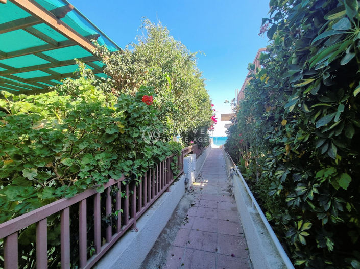 Image No.3-Maison de 4 chambres à vendre à Meneou