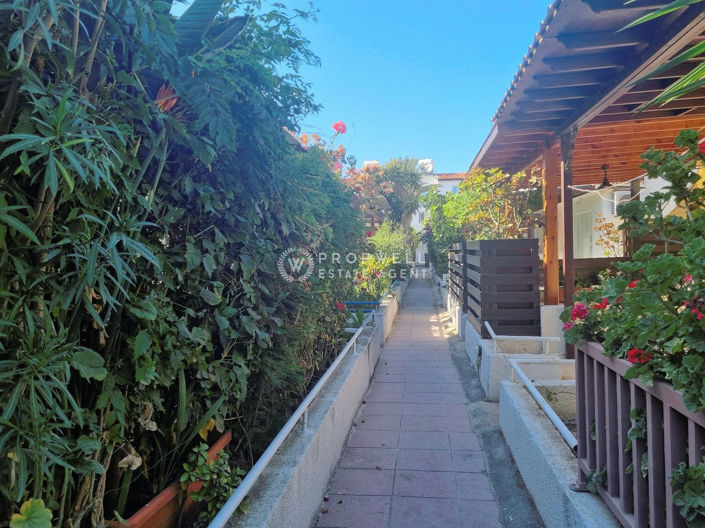 Image No.5-Maison de 4 chambres à vendre à Meneou