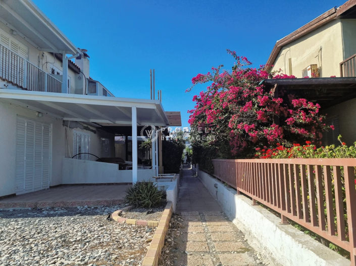 Image No.6-Maison de 4 chambres à vendre à Meneou