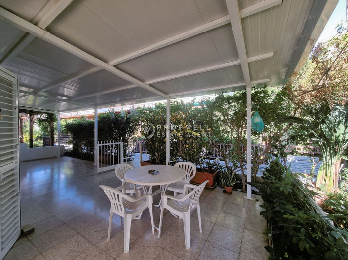 Image No.8-Maison de 4 chambres à vendre à Meneou