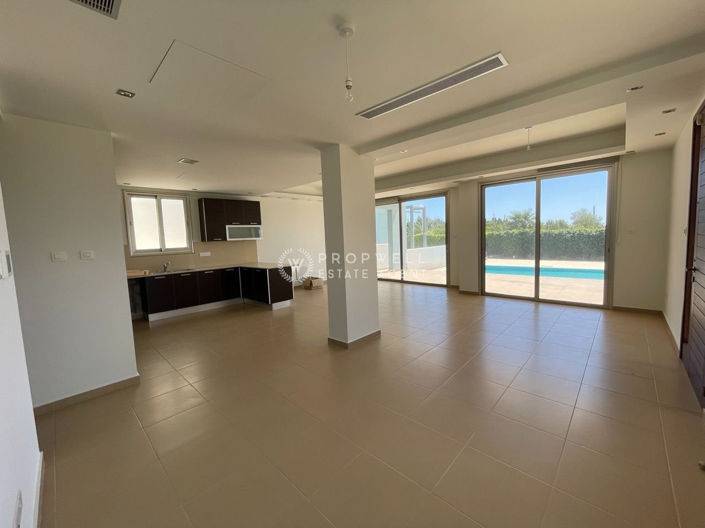 Image No.6-Maison de 3 chambres à vendre à Pervolia