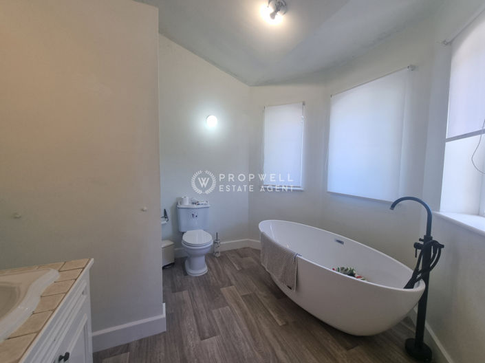 Image No.25-3 Bed House for sale