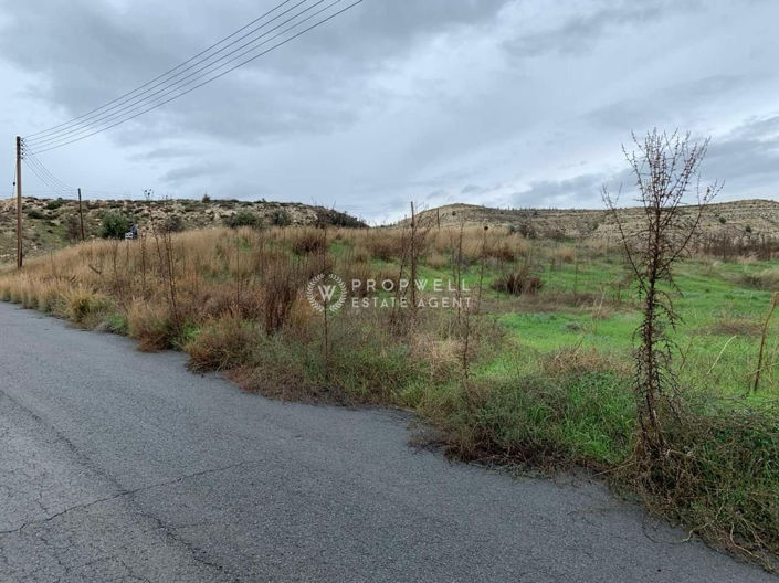 Image No.2-Terrain à vendre à Nicosie