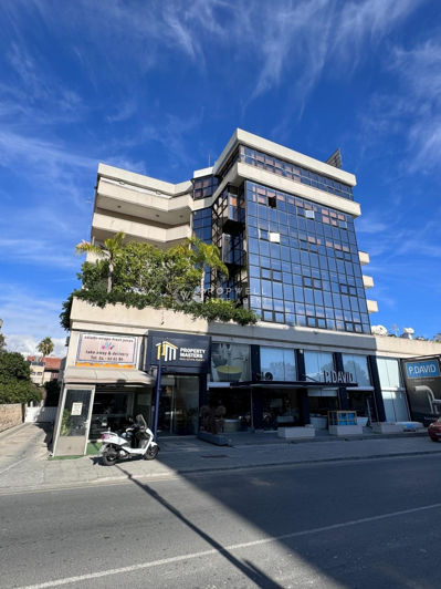 Image No.2-Appartement de 2 chambres à vendre à Larnaca