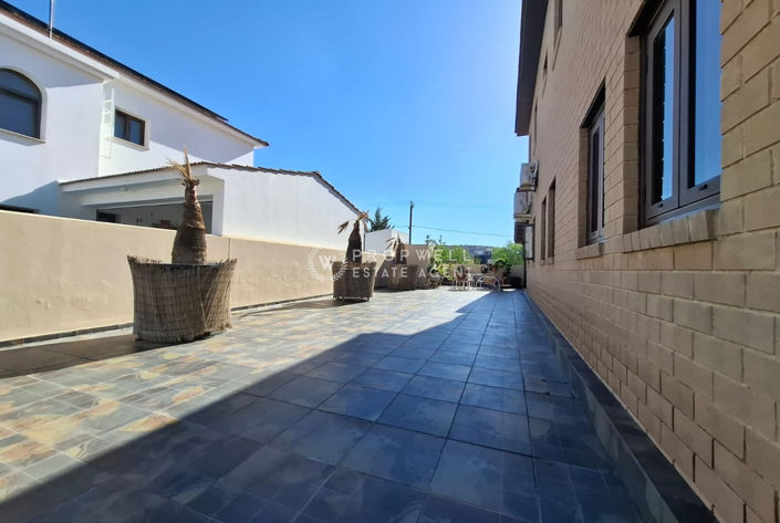 Image No.11-Villa de 5 chambres à vendre à Alethriko