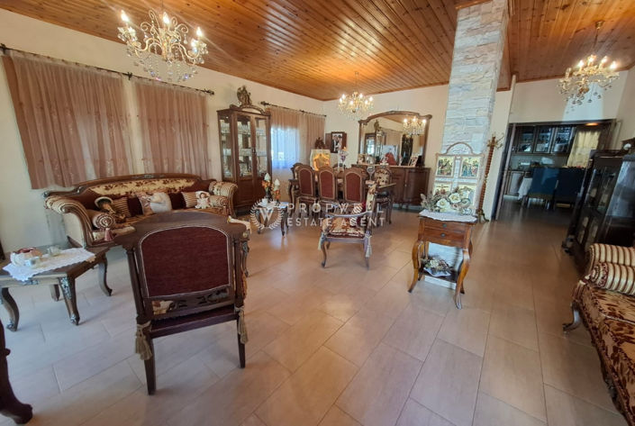 Image No.2-Villa de 5 chambres à vendre à Alethriko