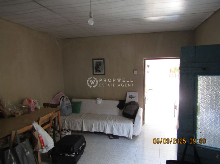 Image No.9-1 Bed House for sale