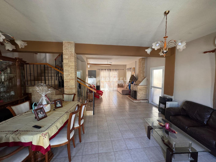 Image No.3-3 Bed House for sale