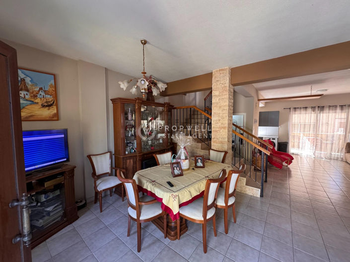Image No.5-3 Bed House for sale