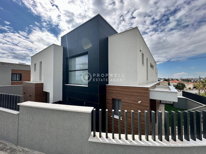 Image No.2-5 Bed Villa for sale