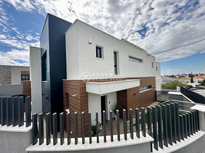 Image No.3-Villa de 5 chambres à vendre à Germasogeia