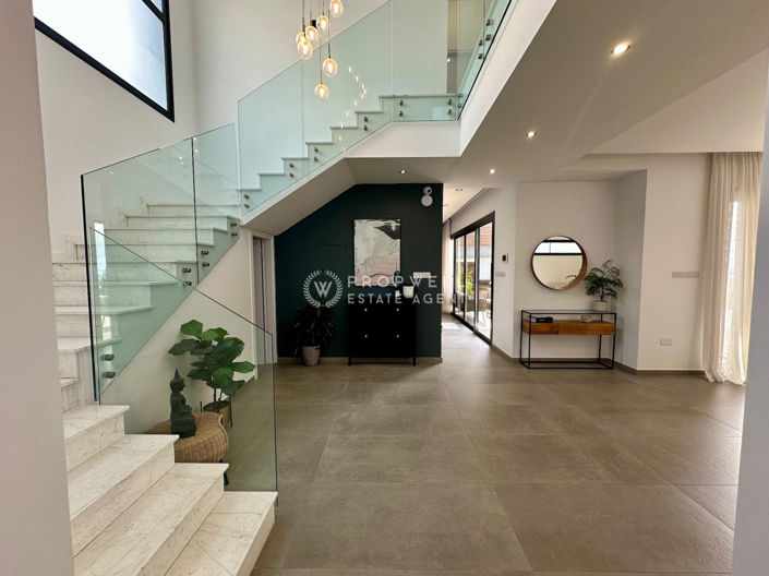 Image No.4-5 Bed Villa for sale