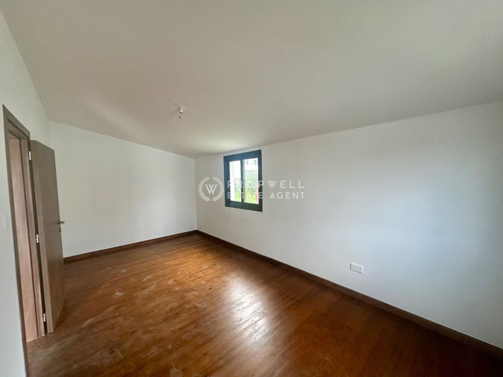 Image No.10-4 Bed Bungalow for sale