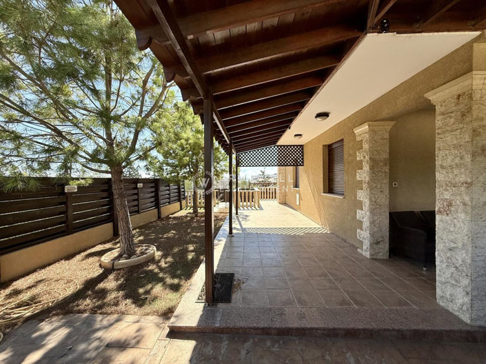 Image No.16-5 Bed House for sale
