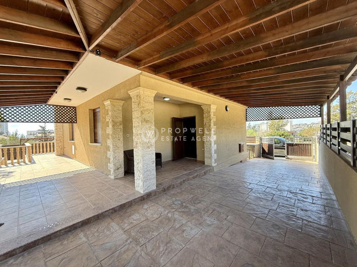 Image No.17-5 Bed House for sale