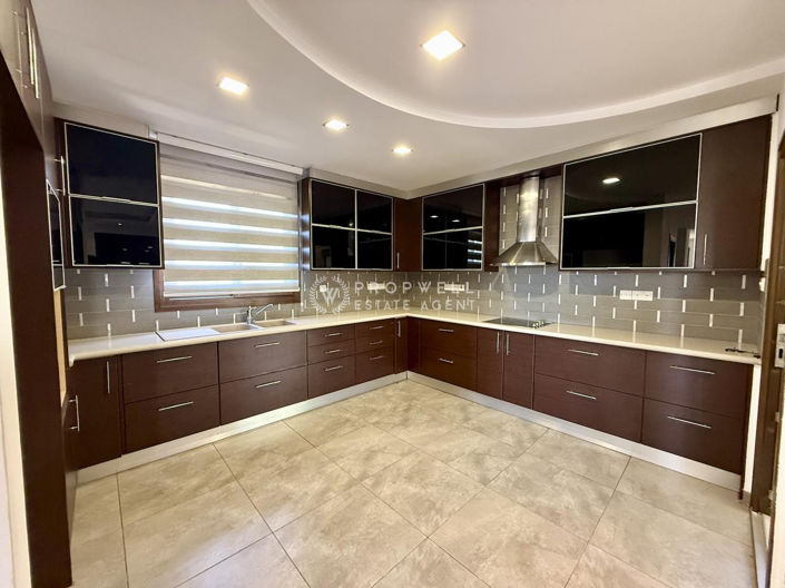 Image No.6-Maison de 5 chambres à vendre à Limassol