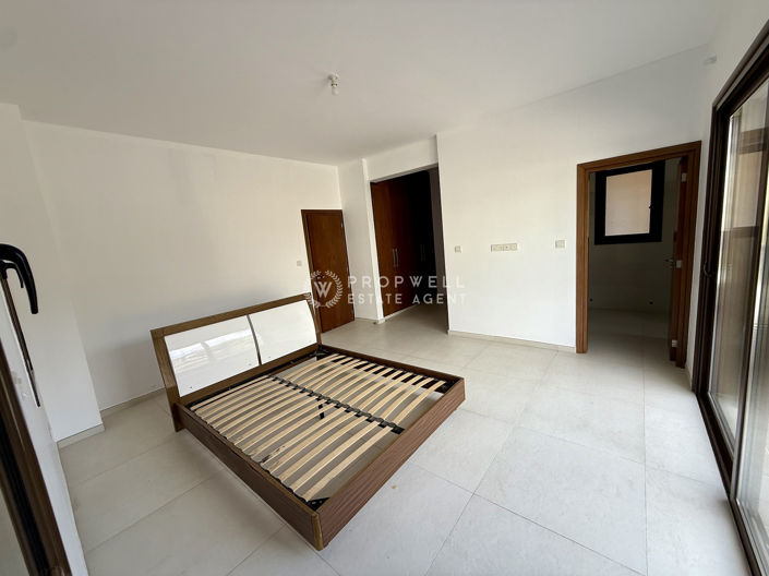 Image No.10-4 Bed House for sale