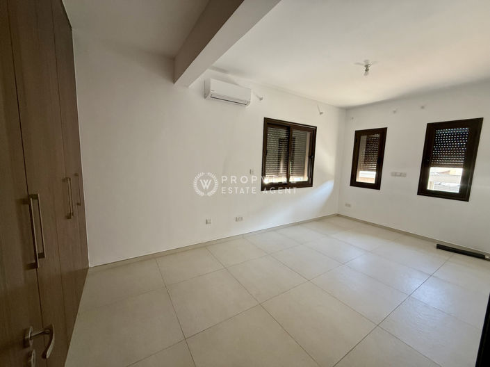 Image No.11-4 Bed House for sale