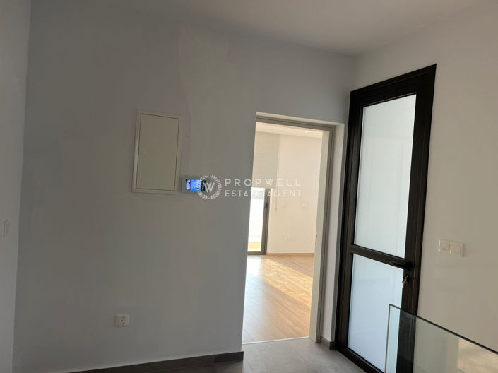 Image No.9-3 Bed House for sale