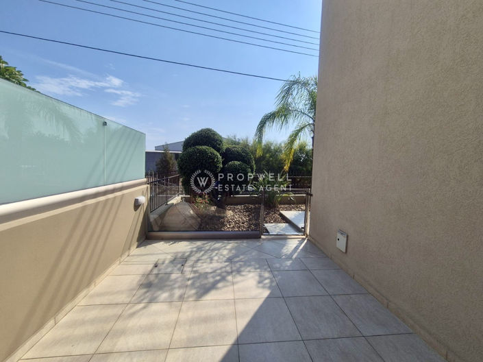 Image No.12-4 Bed House for sale