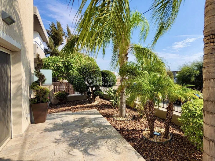 Image No.15-4 Bed House for sale