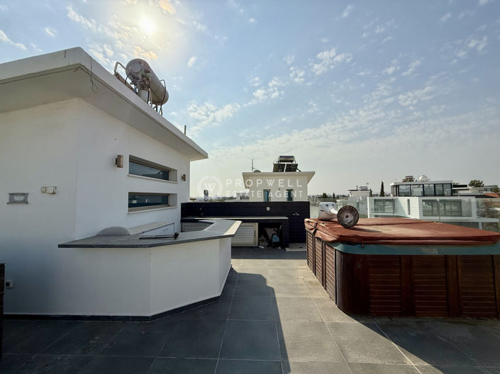 Image No.13-4 Bed House for sale