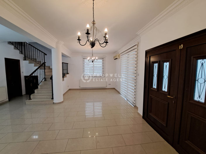 Image No.17-5 Bed Villa for sale