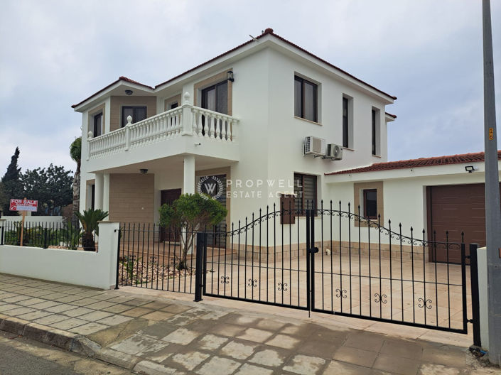 Image No.2-5 Bed Villa for sale