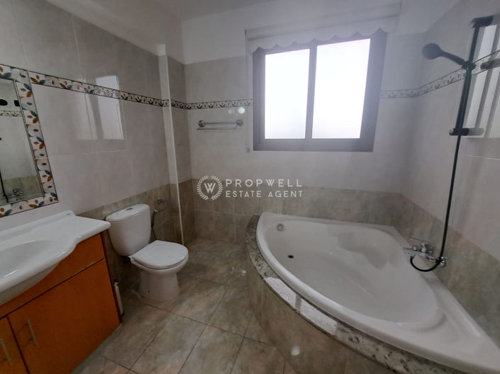 Image No.25-5 Bed Villa for sale