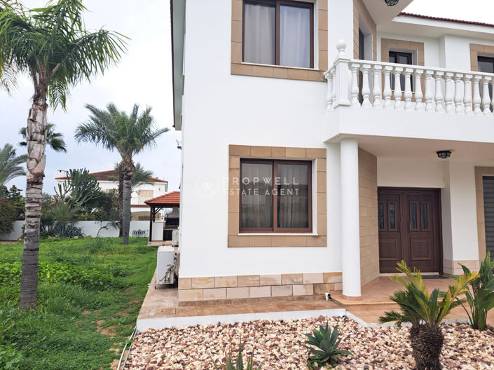 Image No.5-5 Bed Villa for sale