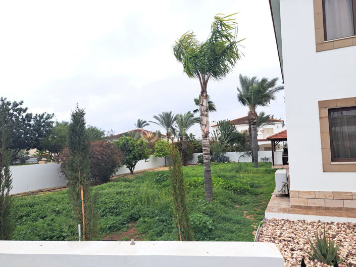 Image No.8-5 Bed Villa for sale