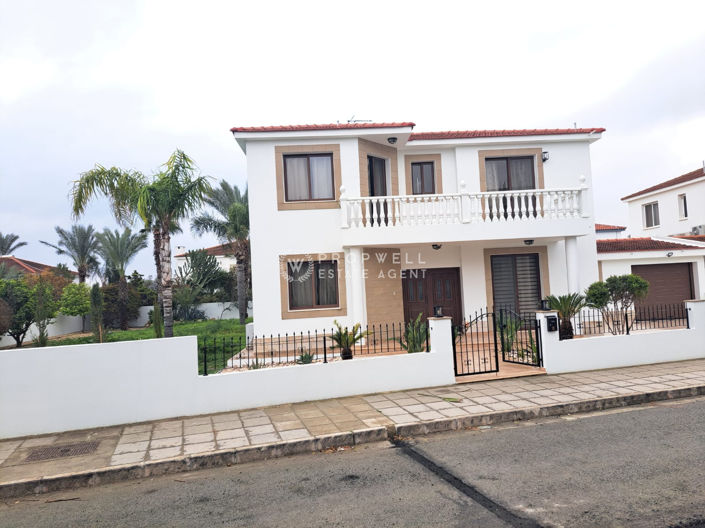 Image No.9-5 Bed Villa for sale