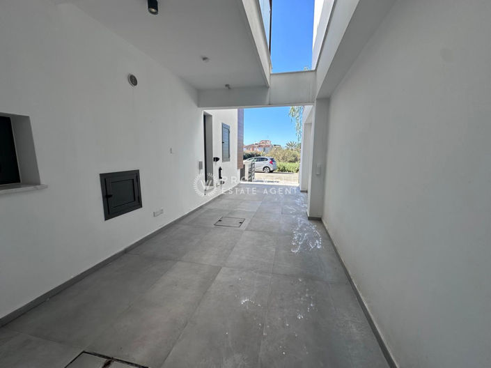 Image No.38-5 Bed Villa for sale