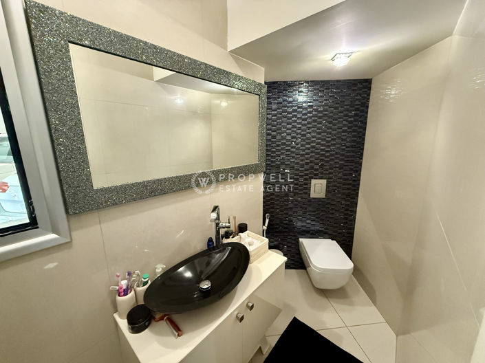 Image No.11-Villa de 6 chambres à vendre à Oroklini