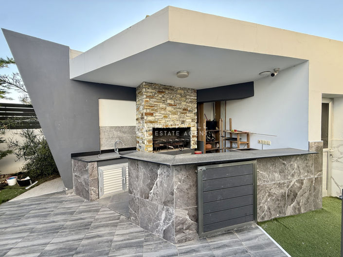 Image No.18-Villa de 6 chambres à vendre à Oroklini