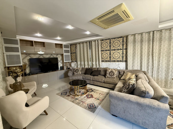 Image No.5-Villa de 6 chambres à vendre à Oroklini