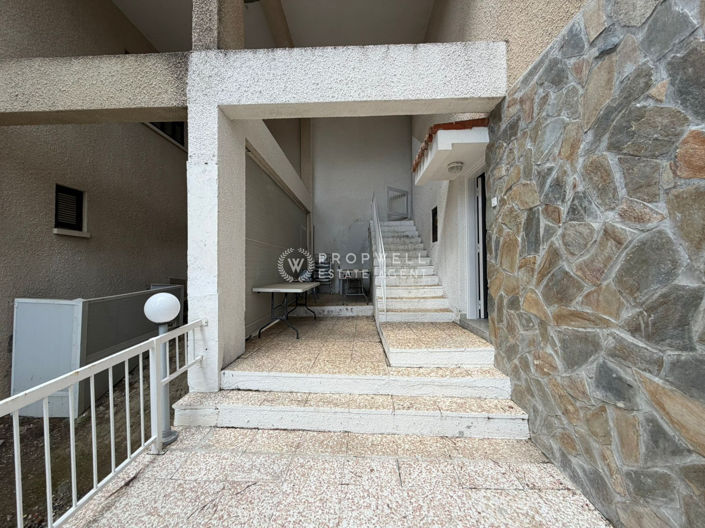 Image No.22-2 Bed Apartment for sale