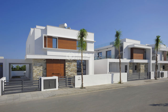 Image No.3-5 Bed Villa for sale